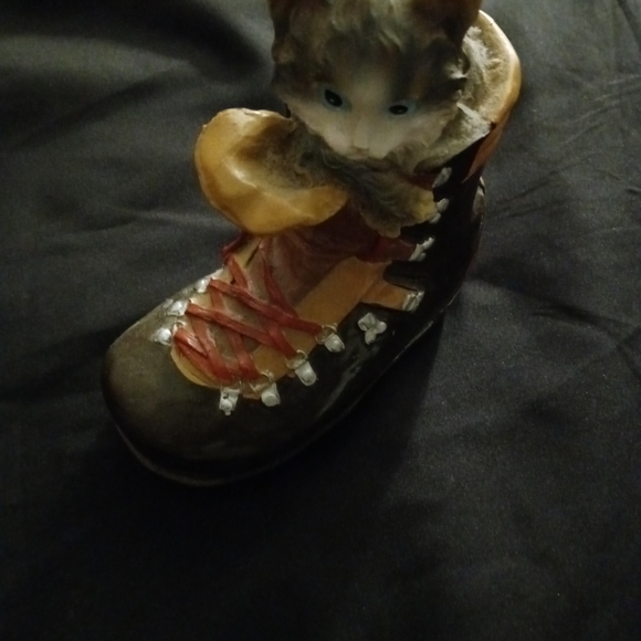No name cat in a cowboys clay boot. Size 0. For decoration only - Picture 3 of 5